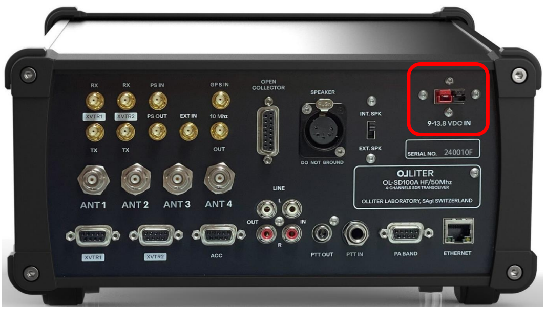 DC plug on the back of the transceiver